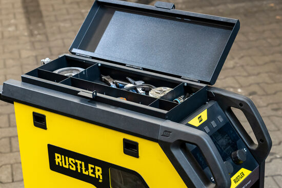 ESAB Rustler EM 350C PRO SYN inkl. Schweißbrenner und Zubehör
